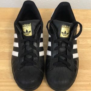 adidas Superstar athletic Shoe